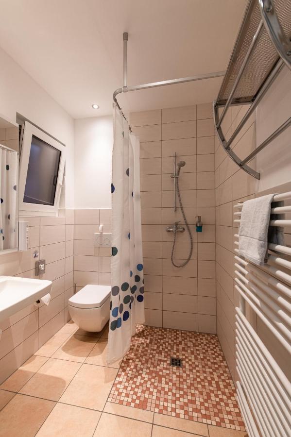 Pension-Cafe-Libelle Elxleben bei Arnstadt ภายนอก รูปภาพ