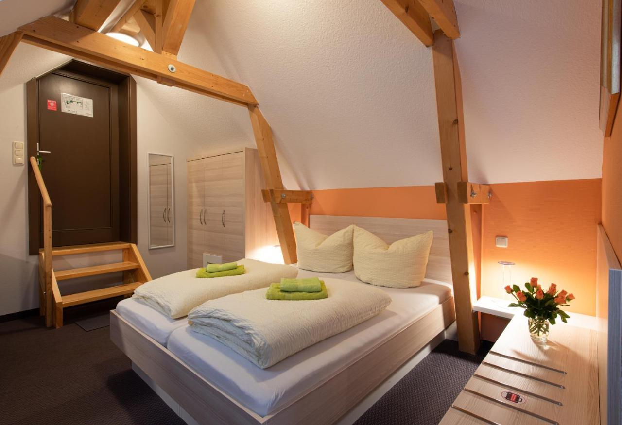 Pension-Cafe-Libelle Elxleben bei Arnstadt ภายนอก รูปภาพ